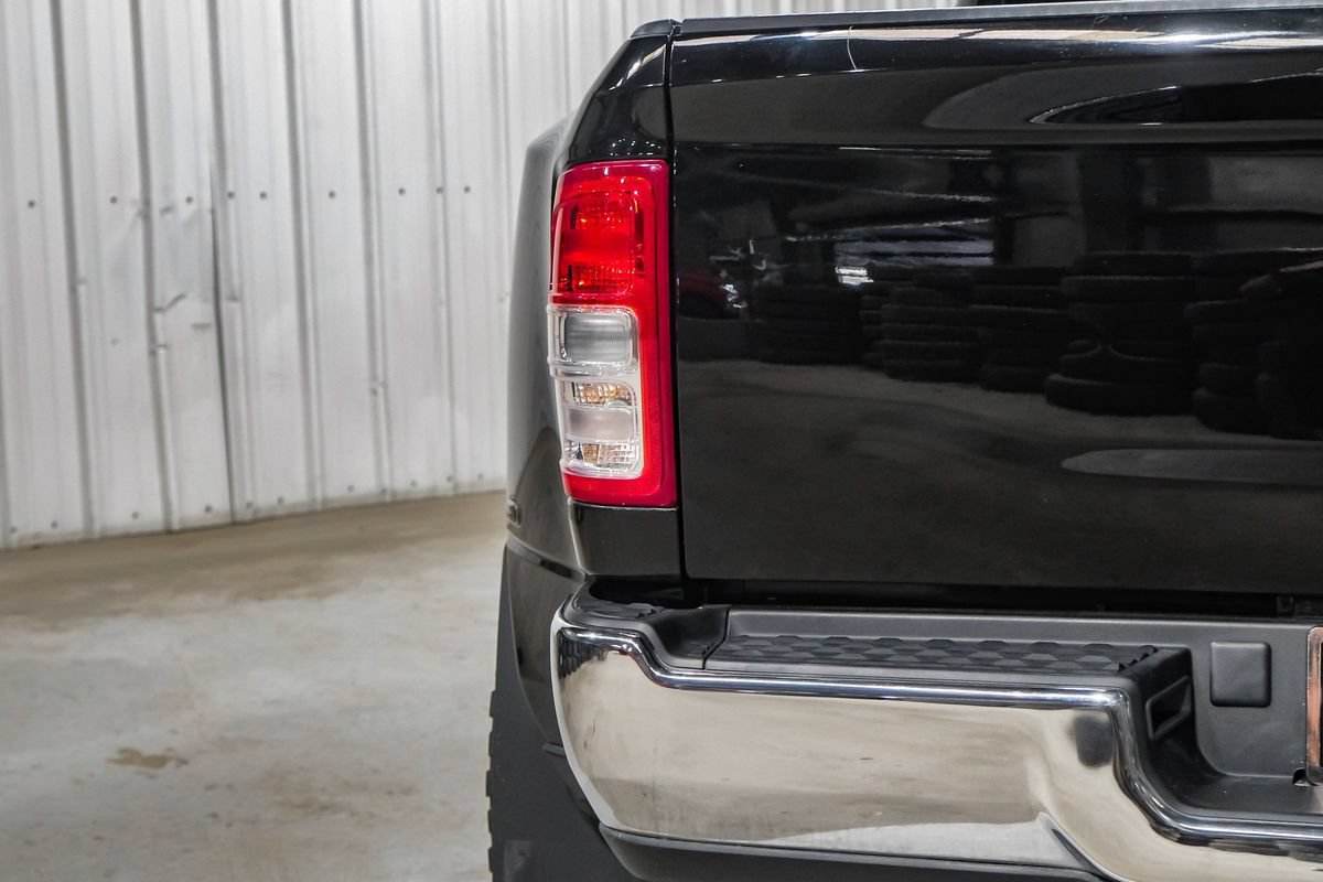 Used 2024 RAM 3500 Tradesman w/ Chrome Appearance Group AWD/4WD image 48