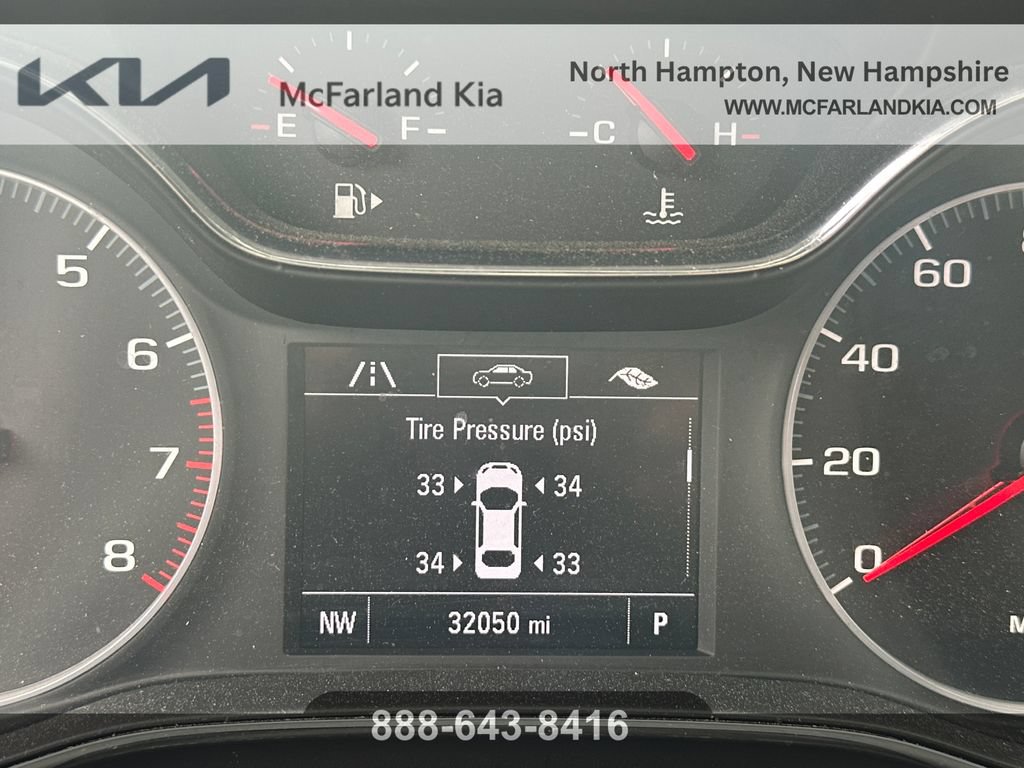 Used 2019 Chevrolet Cruze LT w/ Convenience Package FWD image 16