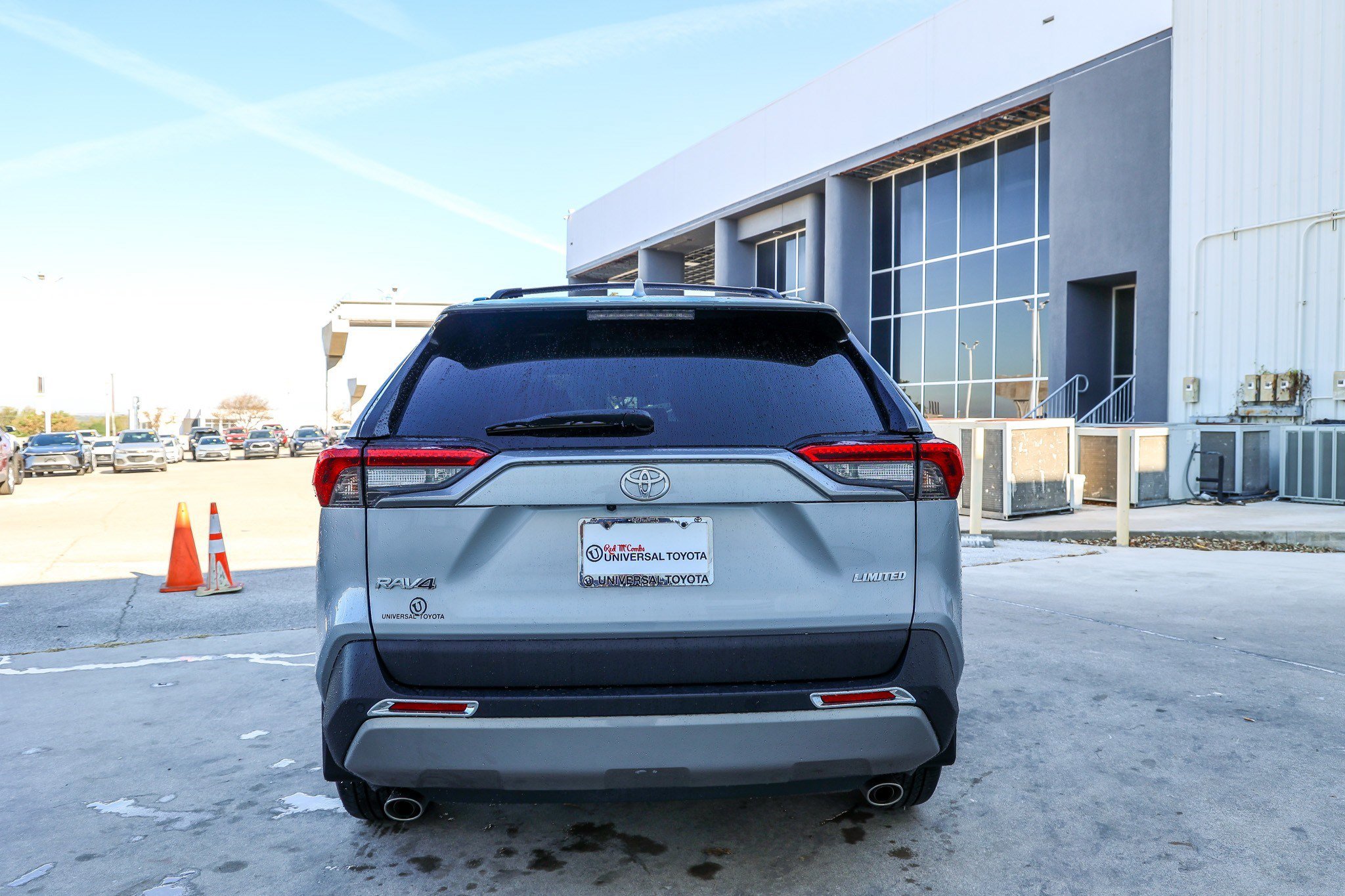 Used 2023 Toyota RAV4 Limited image 8