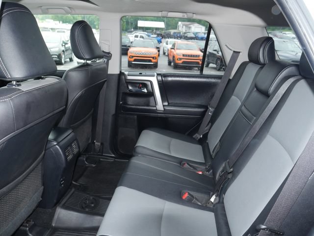 Used 2018 Toyota 4Runner SR5 Premium AWD/4WD image 24