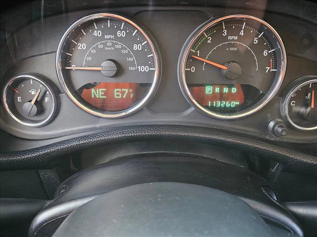 Used 2015 Jeep Wrangler Unlimited Sahara w/ Connectivity Group AWD/4WD image 11