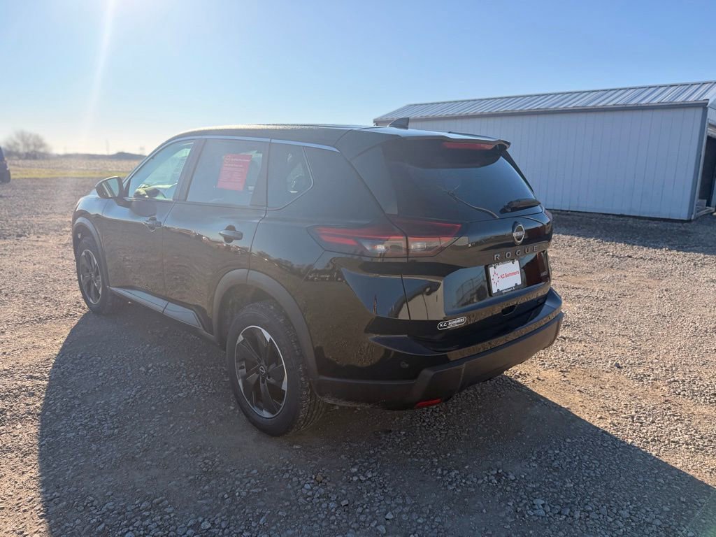 Certified 2025 Nissan Rogue SV image 7