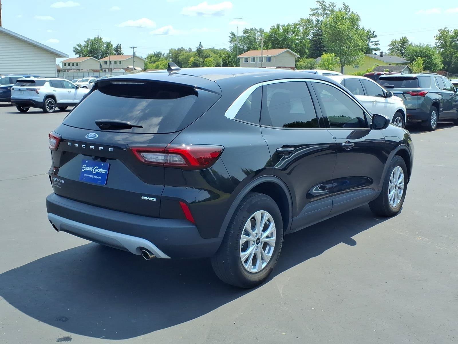 Used 2023 Ford Escape Active w/ Tech Pack #1 AWD/4WD image 6