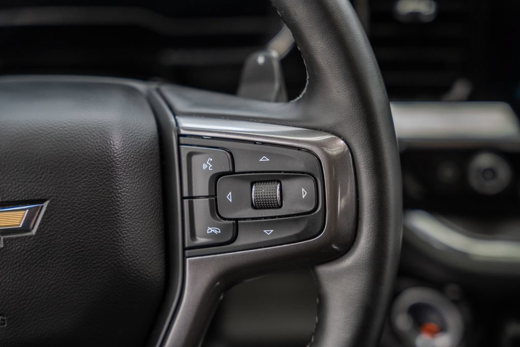 Used 2025 Chevrolet Silverado 1500 High Country AWD/4WD image 32