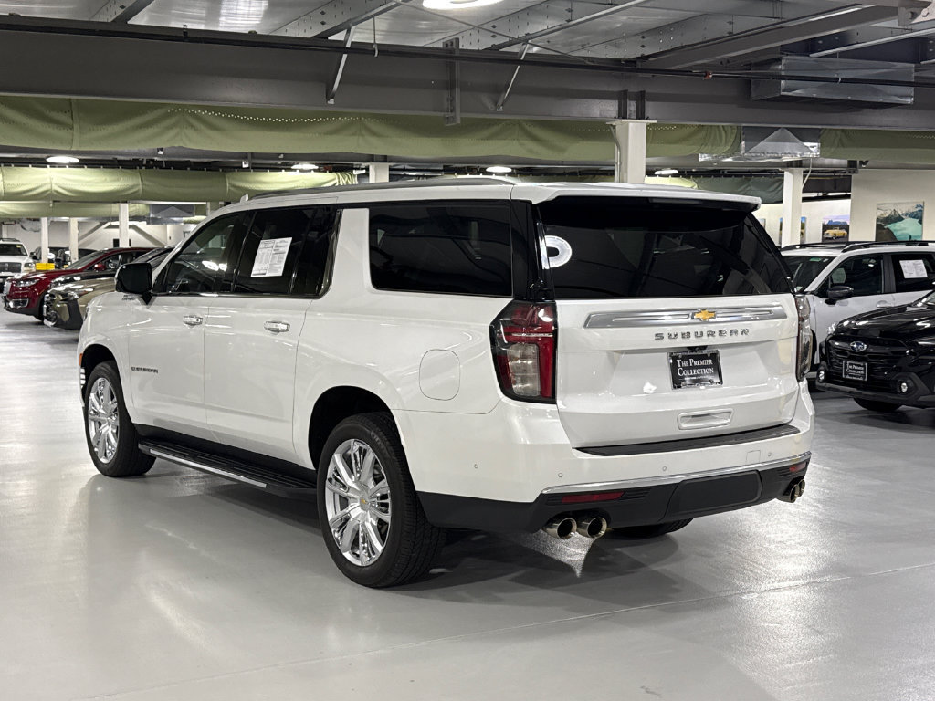 Used 2024 Chevrolet Suburban High Country w/ Advanced Technology Package AWD/4WD image 3