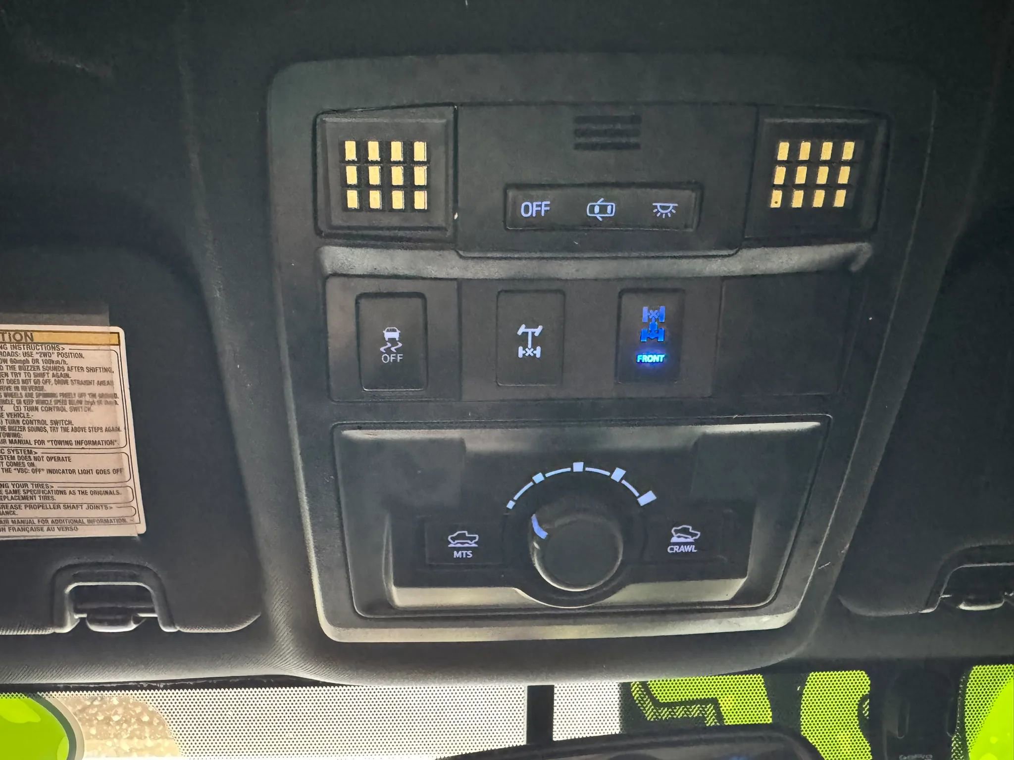 Used 2017 Toyota Tacoma TRD Off-Road w/ Tow Package (A/T) image 16