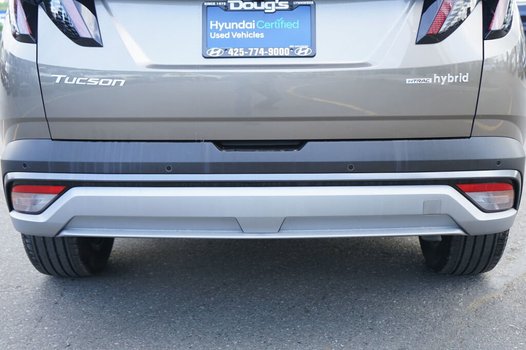 Certified 2025 Hyundai Tucson Limited AWD/4WD image 10