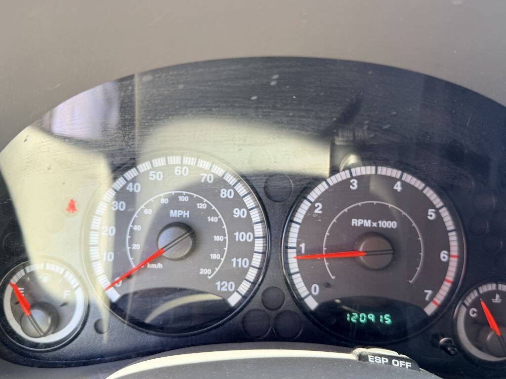 Used 2006 Jeep Liberty Renegade AWD/4WD image 15