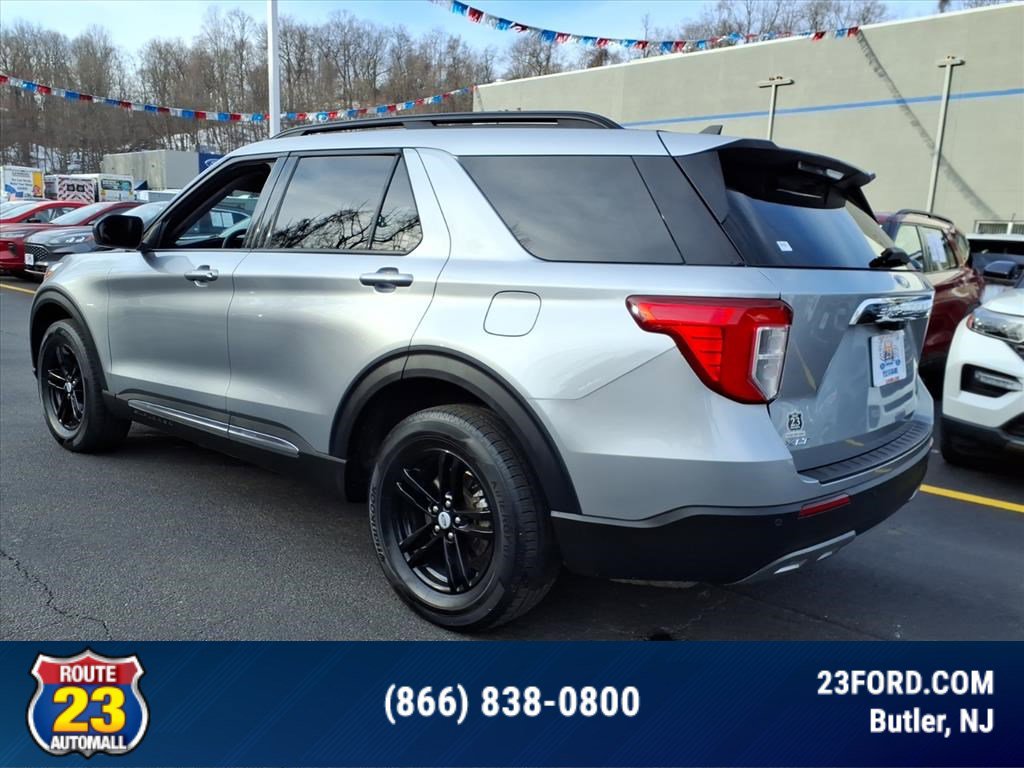 Certified 2023 Ford Explorer XLT w/ Equipment Group 202A image 5