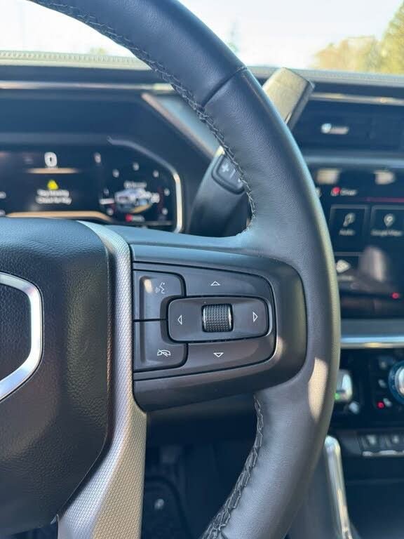 Used 2025 GMC Sierra 3500 Denali image 11