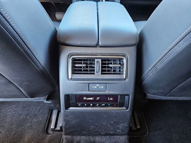 Used 2024 MAZDA CX-90 3.3 Turbo w/ Preferred Package image 10