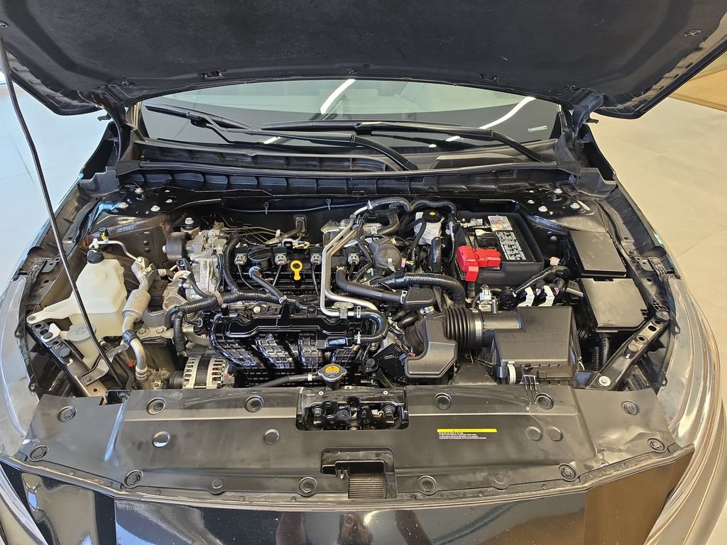 Used 2024 Nissan Altima 2.5 SR FWD image 27