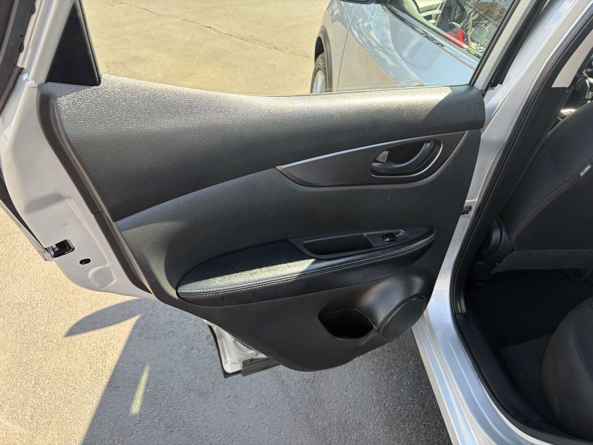 Used 2021 Nissan Rogue Sport S AWD/4WD image 17