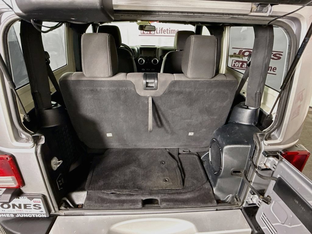 Used 2014 Jeep Wrangler Sahara w/ Trailer Tow Group AWD/4WD image 25