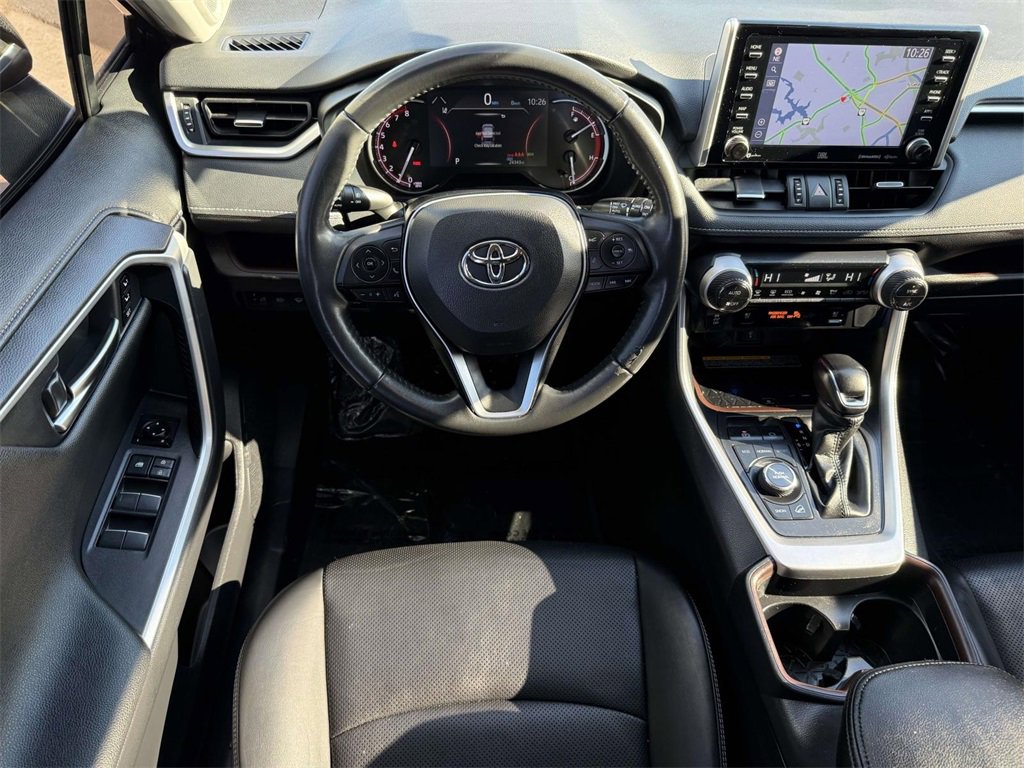 Used 2021 Toyota RAV4 Limited image 16