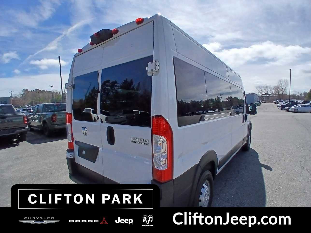 Used 2023 RAM ProMaster 2500 w/ Premium Convenience Group (B) image 4