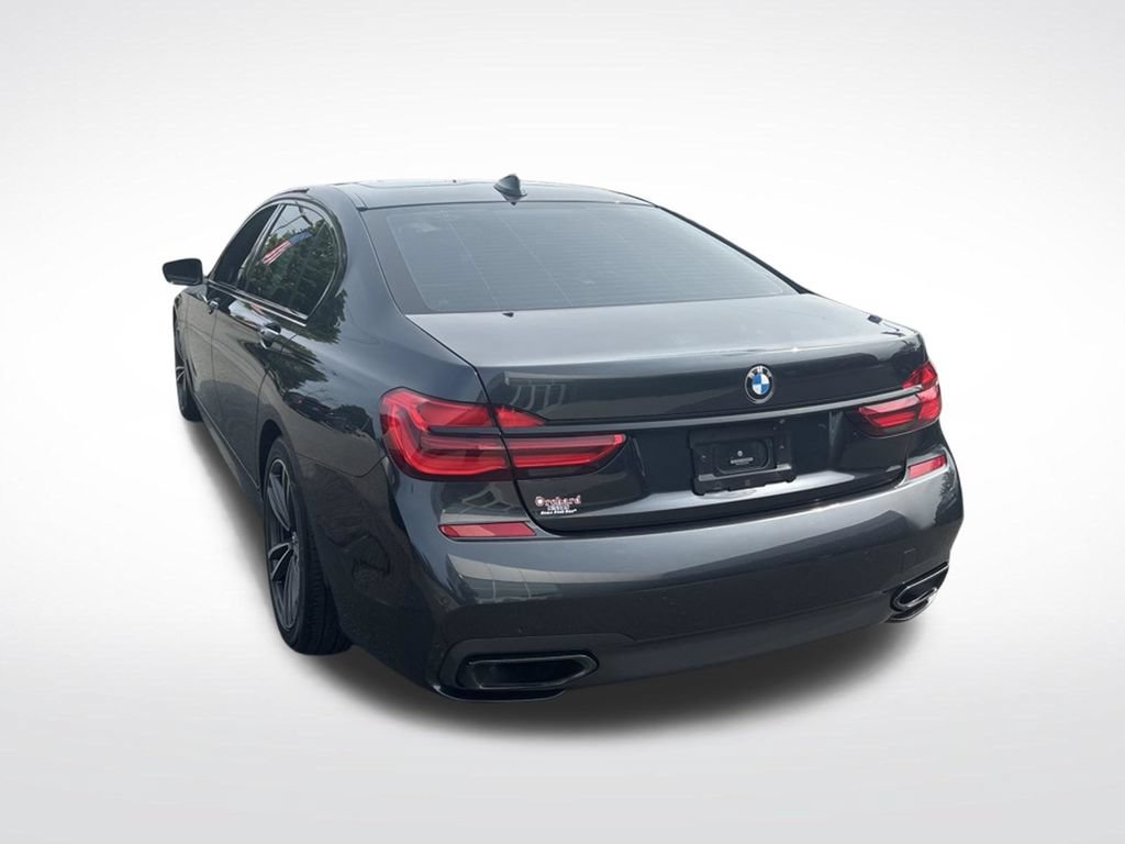Used 2017 BMW 740i xDrive AWD/4WD image 5