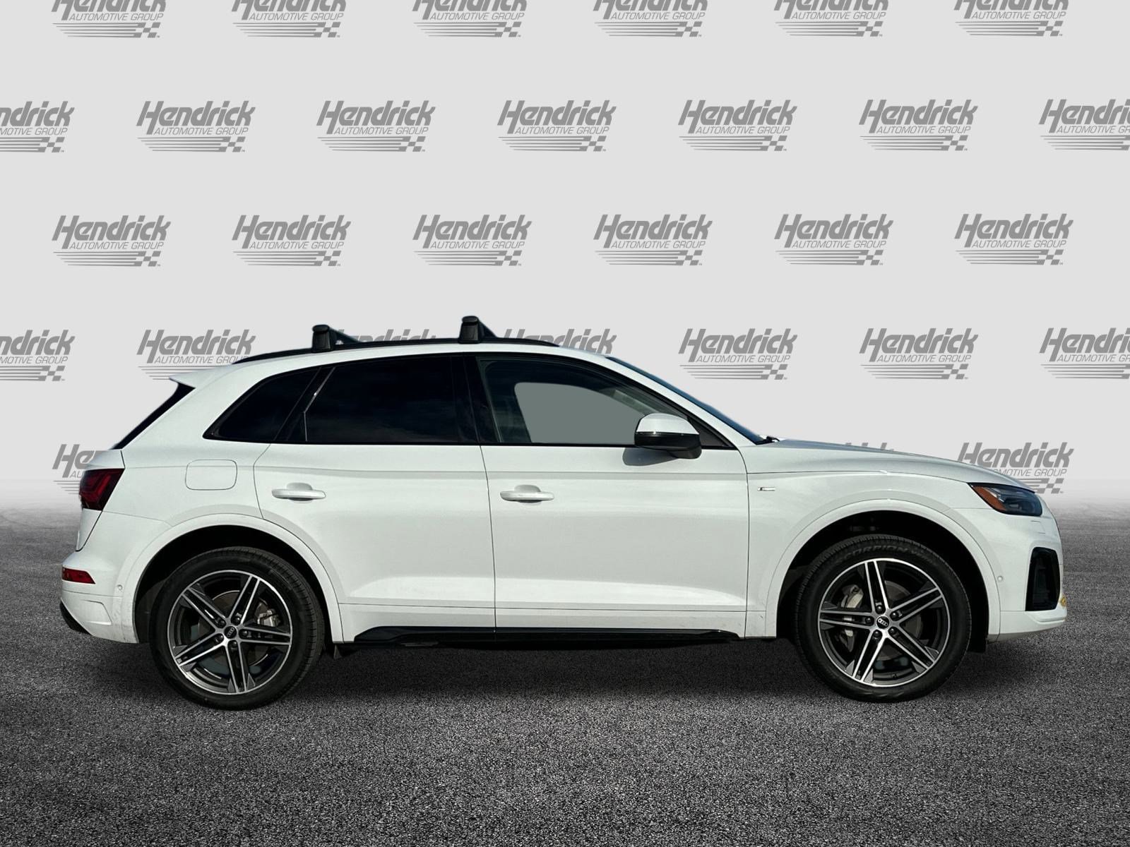 Used 2022 Audi Q5 e Prestige w/ Prestige Package image 3