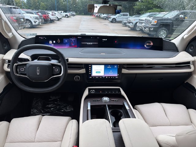 New 2027 Lincoln Navigator L Reserve w/ Jet Appearance Package AWD/4WD image 17