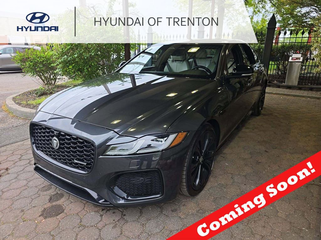 Used 2024 Jaguar XF R-Dynamic SE AWD/4WD video 1