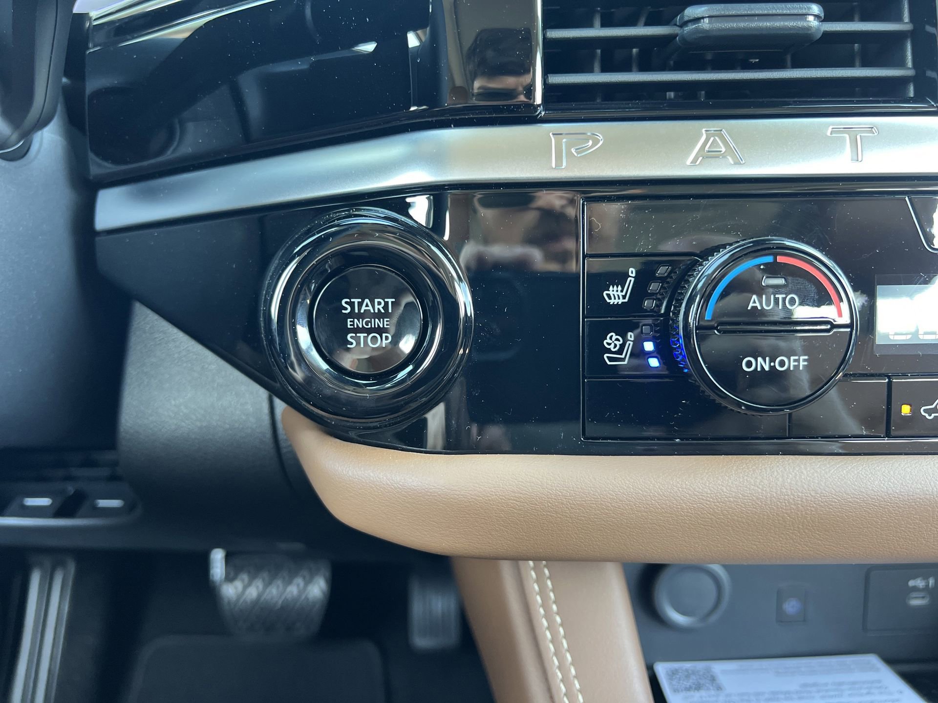 New 2026 Nissan Pathfinder Platinum image 6