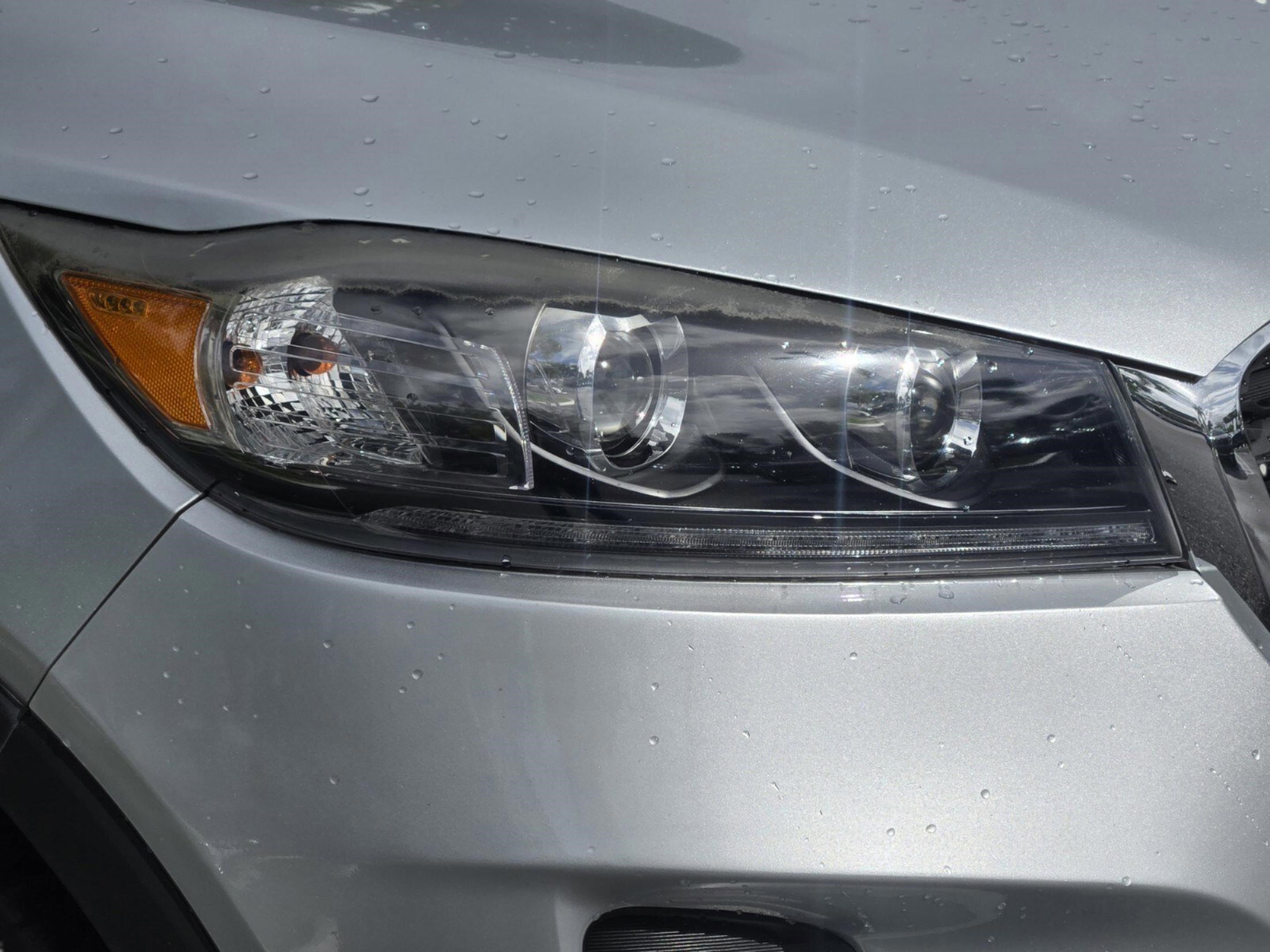 Used 2020 Kia Sorento FWD V6 image 41