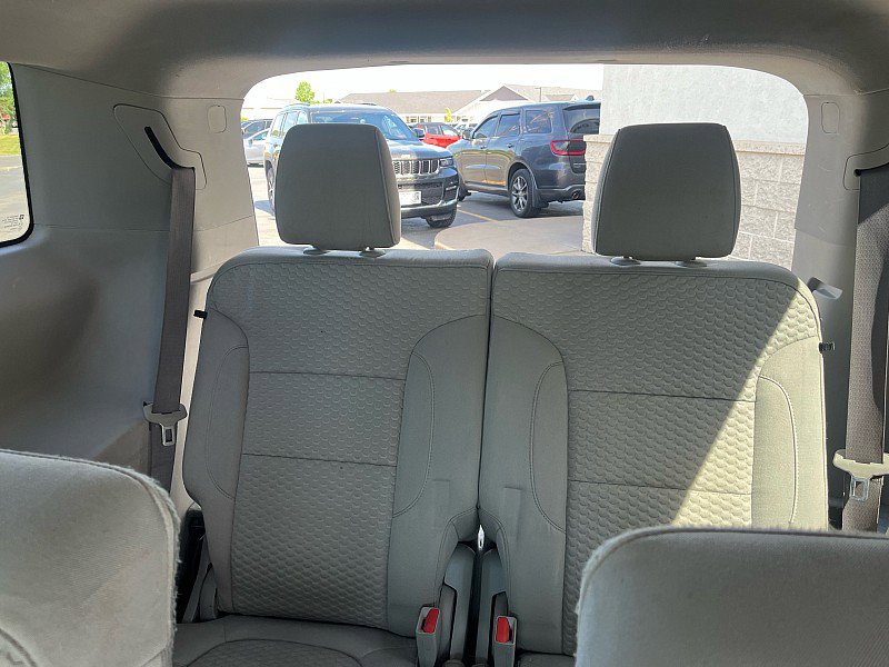 Used 2017 GMC Acadia SLE AWD/4WD image 22