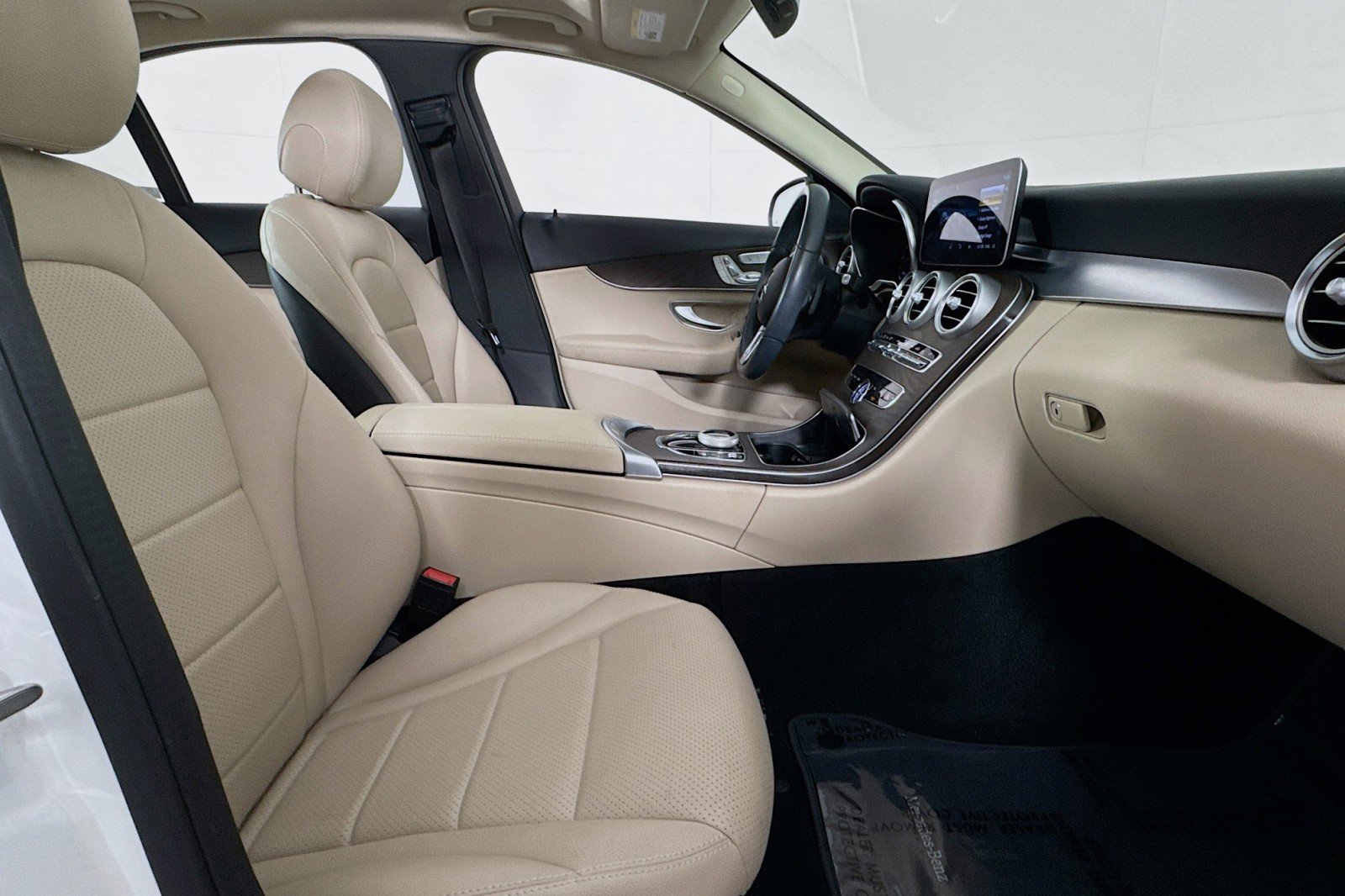 Used 2021 Mercedes-Benz C 300 Sedan image 6