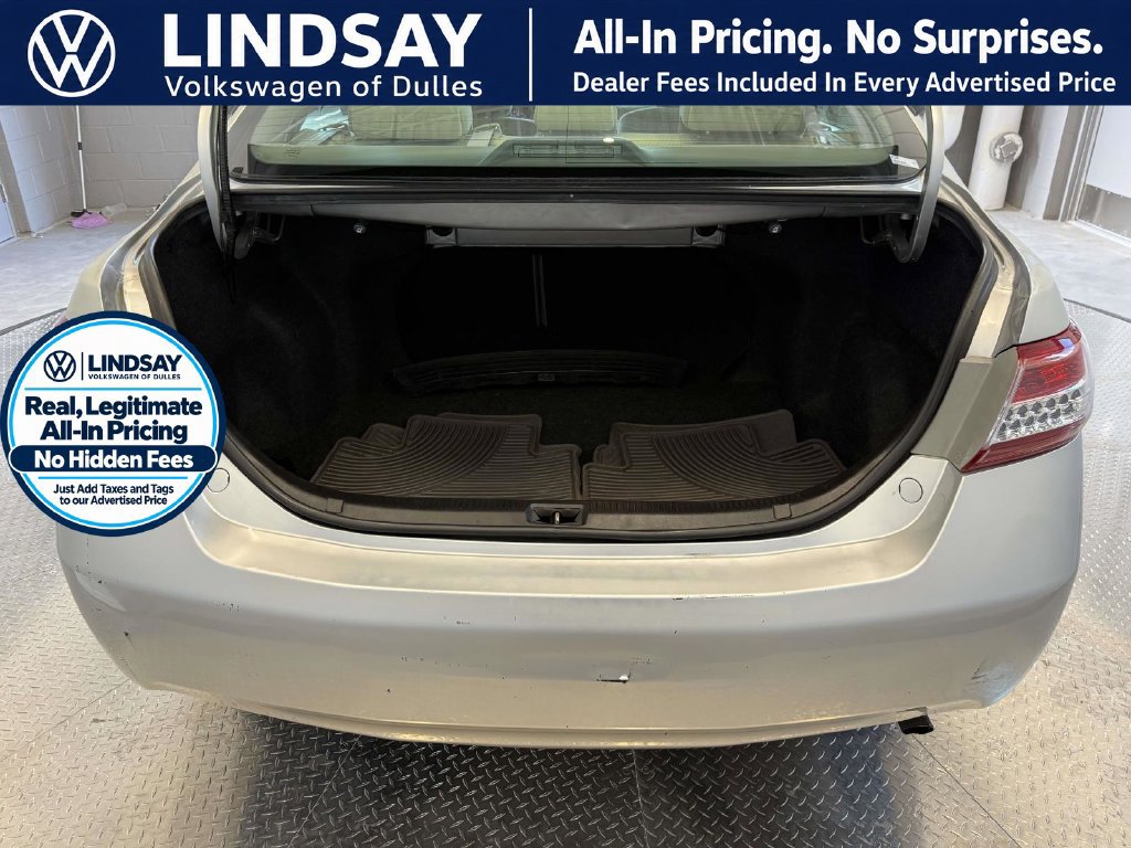 Used 2011 Toyota Camry LE w/ LE Extra-Value Pkg FWD image 14