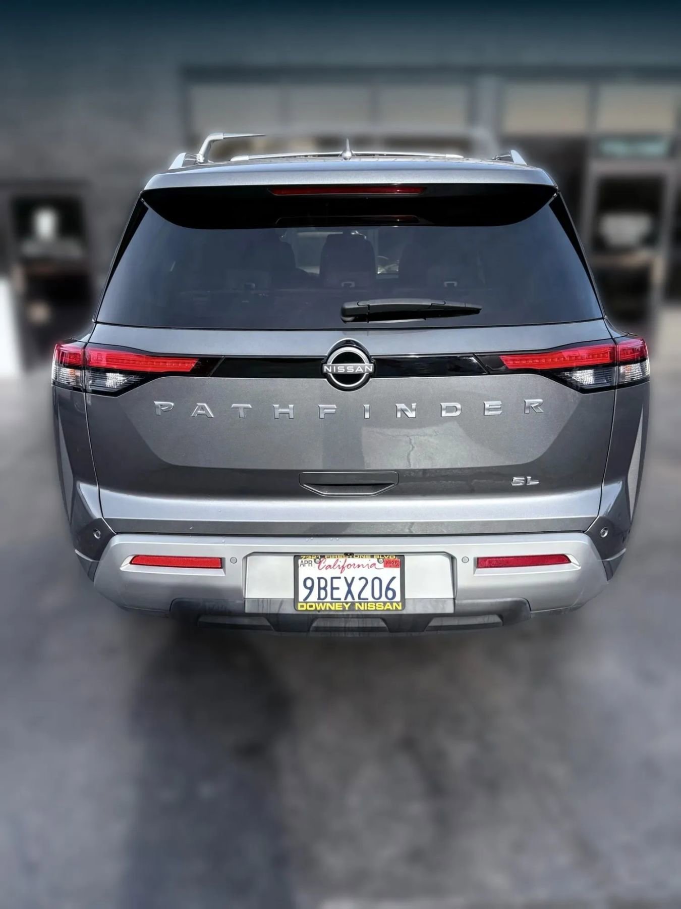 Used 2022 Nissan Pathfinder SL image 4