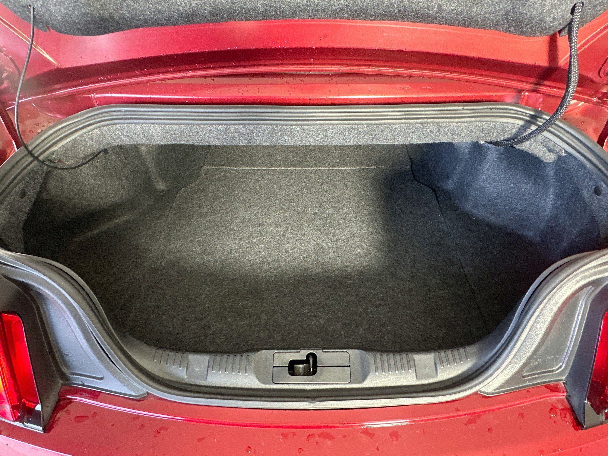 Used 2015 Ford Mustang GT Premium RWD image 25