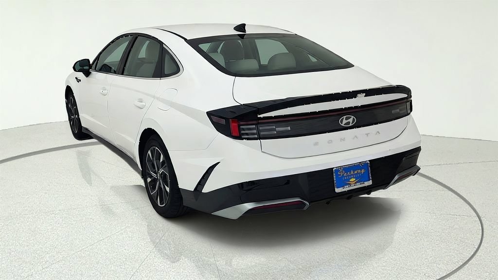Used 2025 Hyundai Sonata SEL FWD image 5
