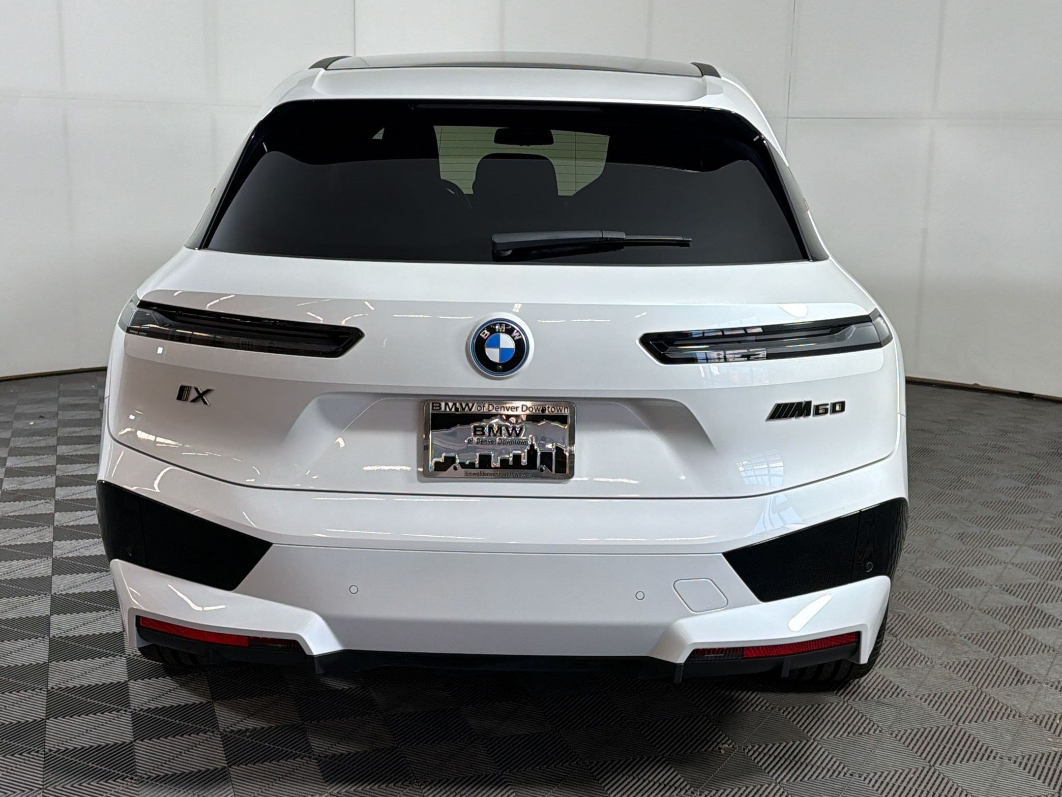 Certified 2023 BMW iX M60 w/ Executive Package AWD/4WD image 10