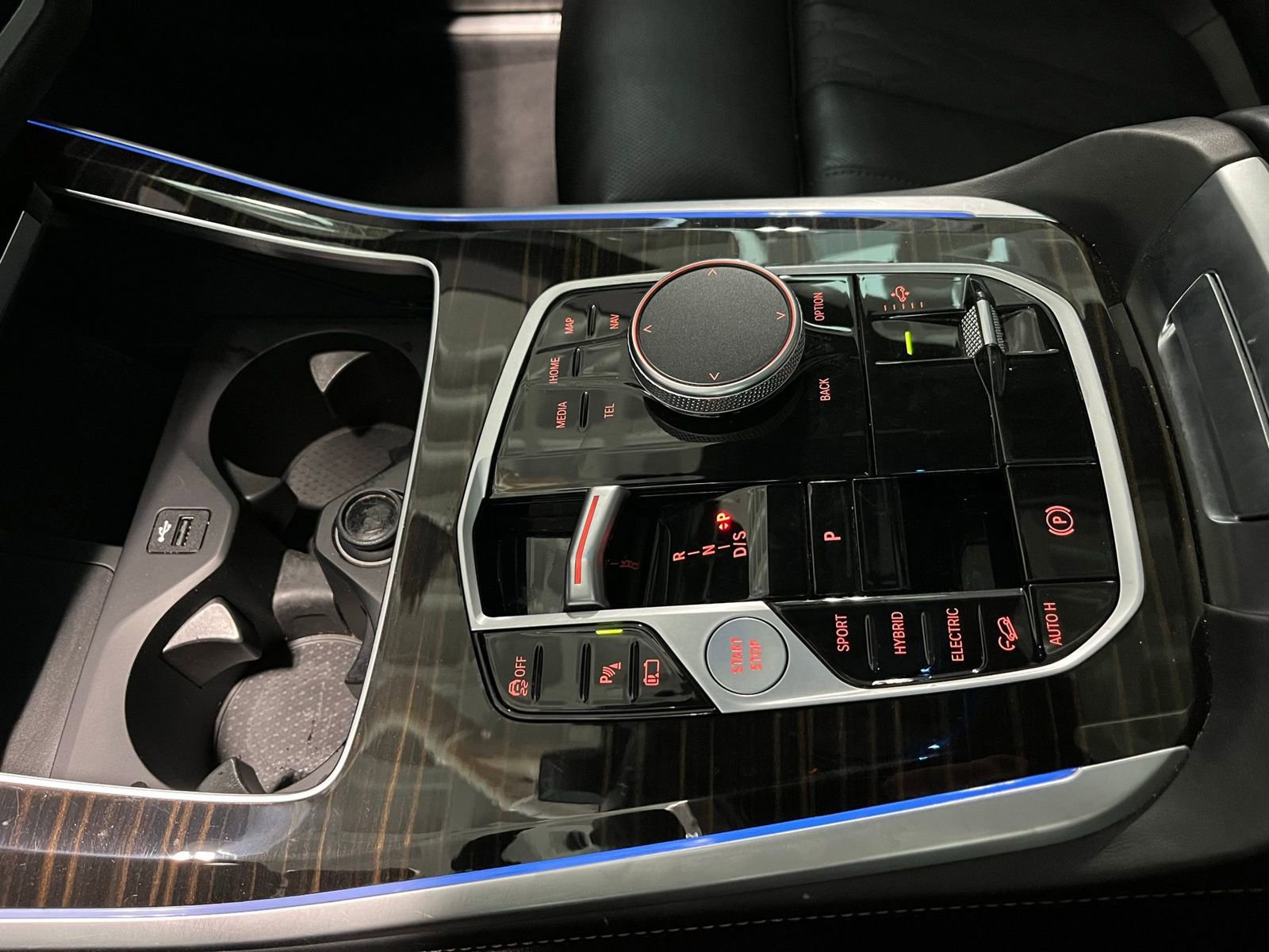 Used 2025 BMW X5 xDrive50e image 27