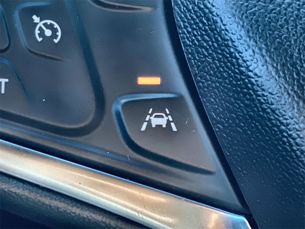 Used 2024 Chevrolet Malibu LT image 27