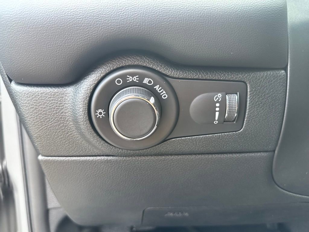 Used 2026 Dodge Durango GT w/ Blacktop Package RWD image 18