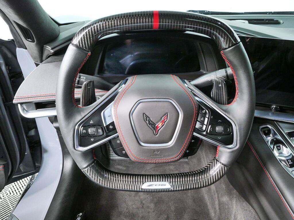 Used 2024 Chevrolet Corvette Z06 RWD image 9