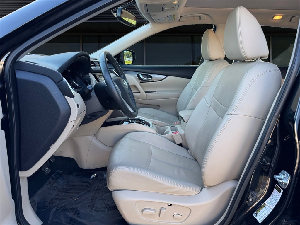 Used 2016 Nissan Rogue SL w/ SL Premium Package image 14