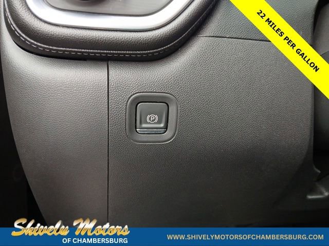 Used 2021 Chevrolet Silverado 1500 RST w/ LPO, Dark Essentials Package AWD/4WD image 31