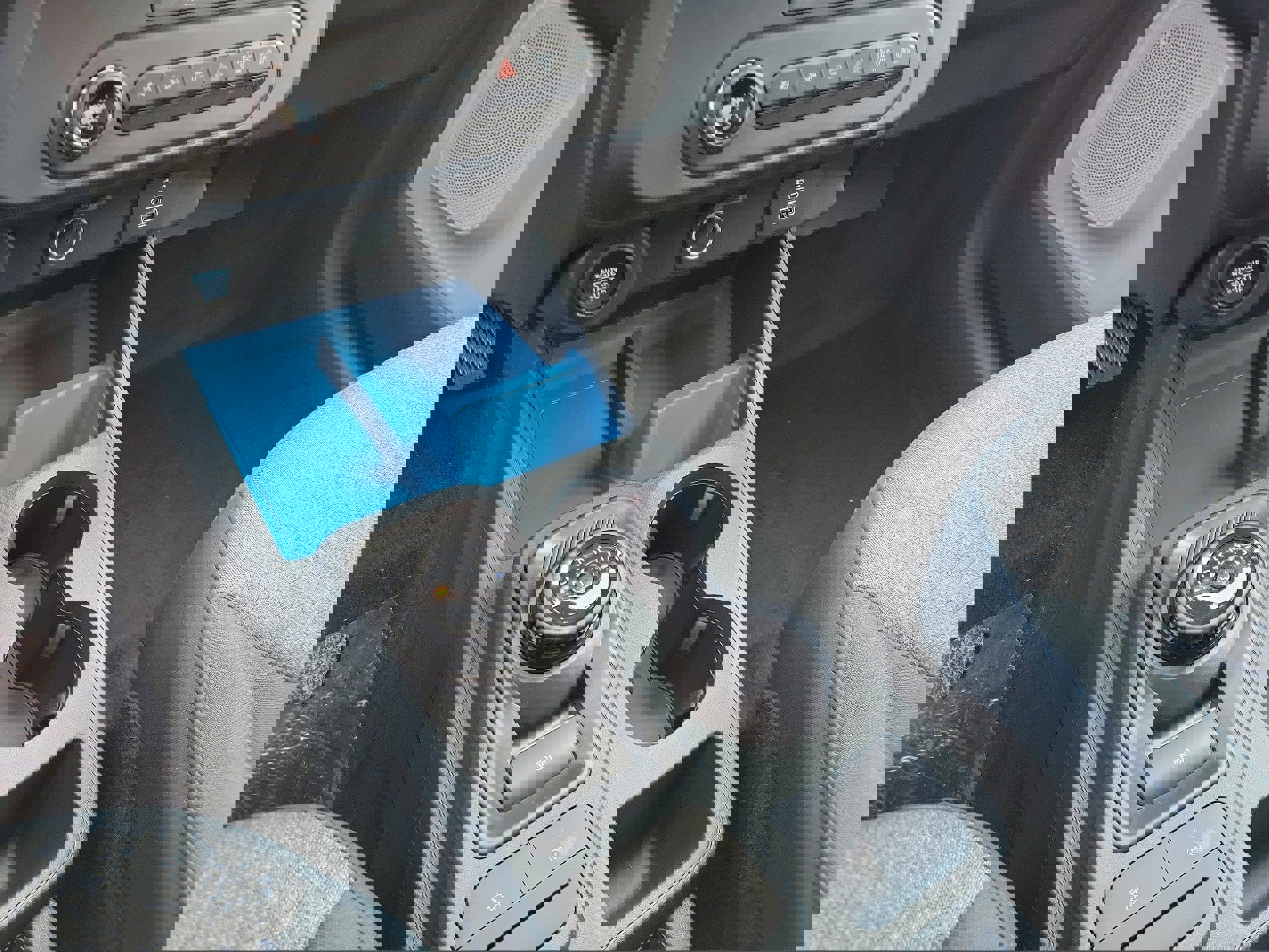 New 2025 Ford Maverick XLT w/ 4K Tow Package image 30