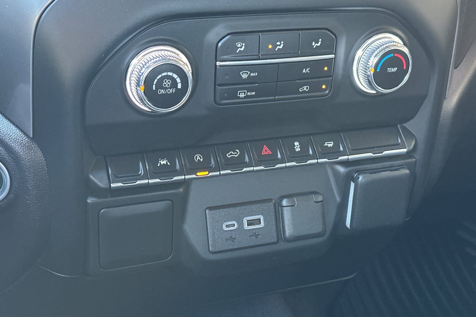 Certified 2024 GMC Sierra 1500 Pro w/ Graphite Edition image 26