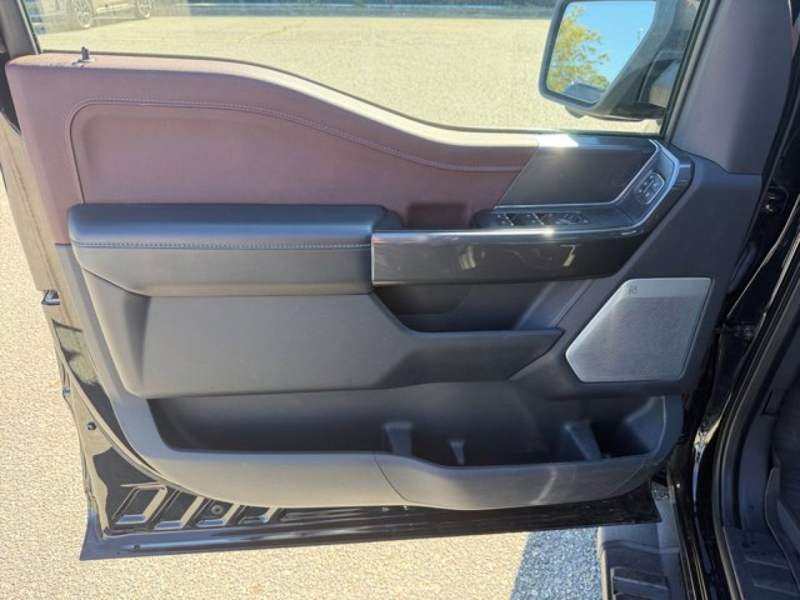 Used 2021 Ford F150 Lariat w/ Equipment Group 502A High image 21