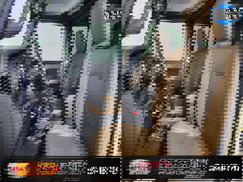 Used 2022 Jeep Wrangler Unlimited Sahara w/ LED Lighting Group image 10