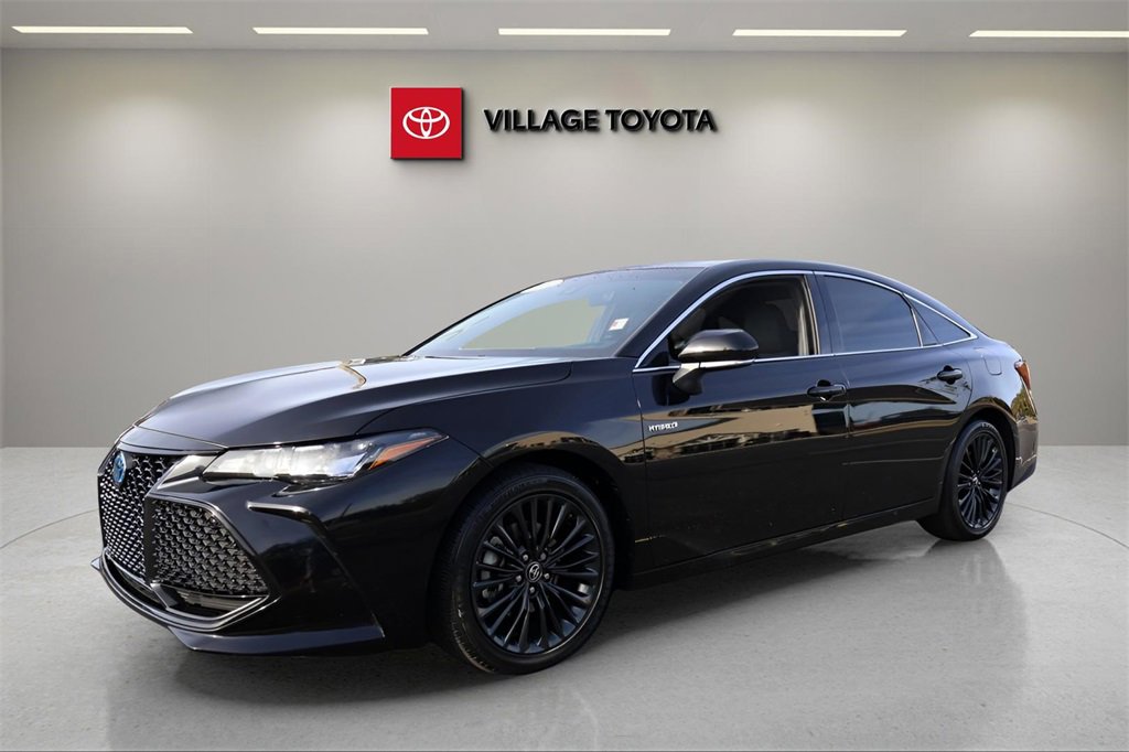 Certified 2019 Toyota Avalon XSE