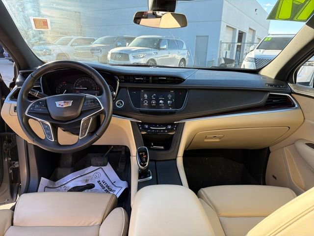 Used 2017 Cadillac XT5 Premium Luxury image 14