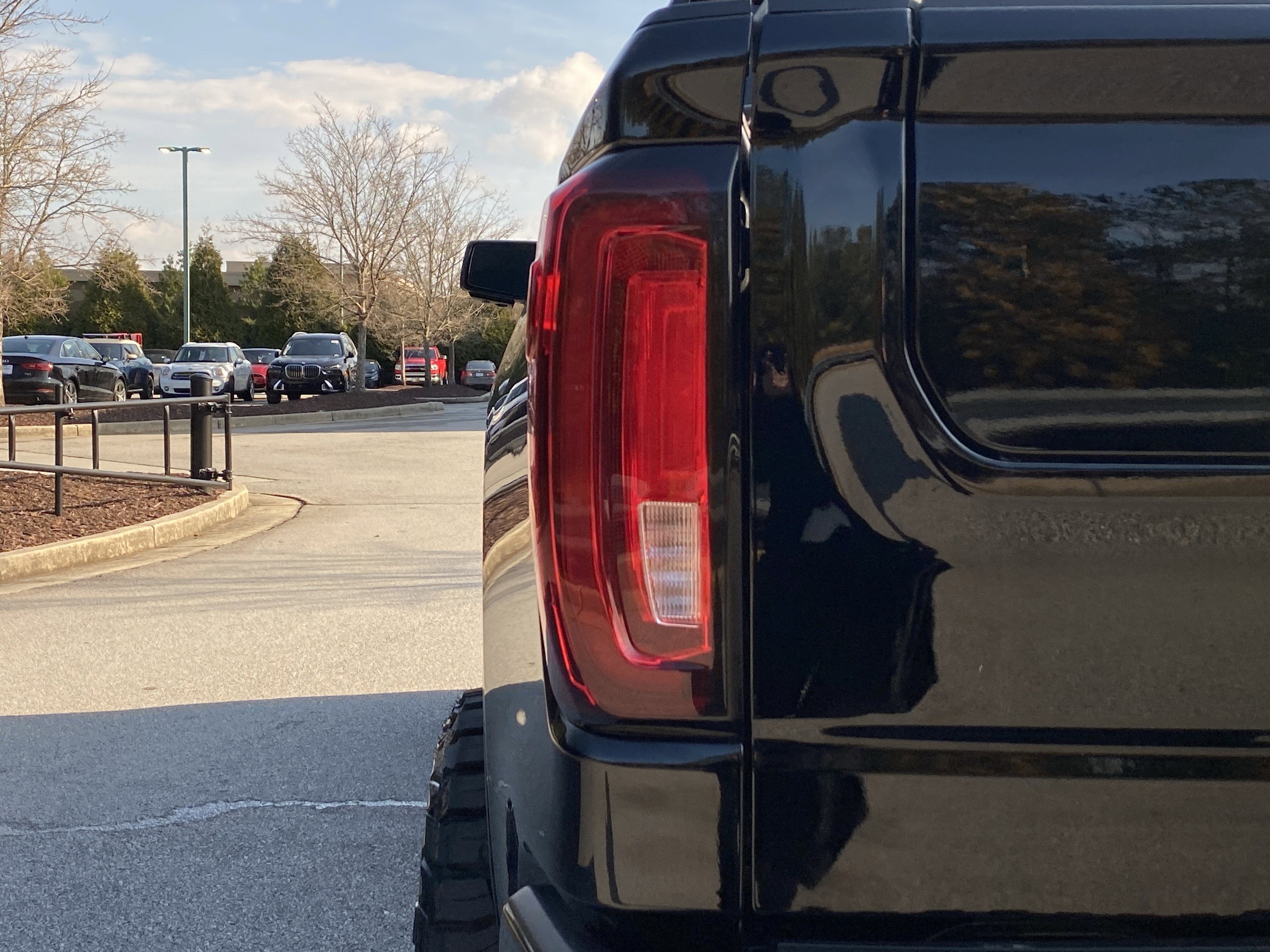 Used 2024 GMC Sierra 1500 AT4 w/ AT4 Premium Package image 42