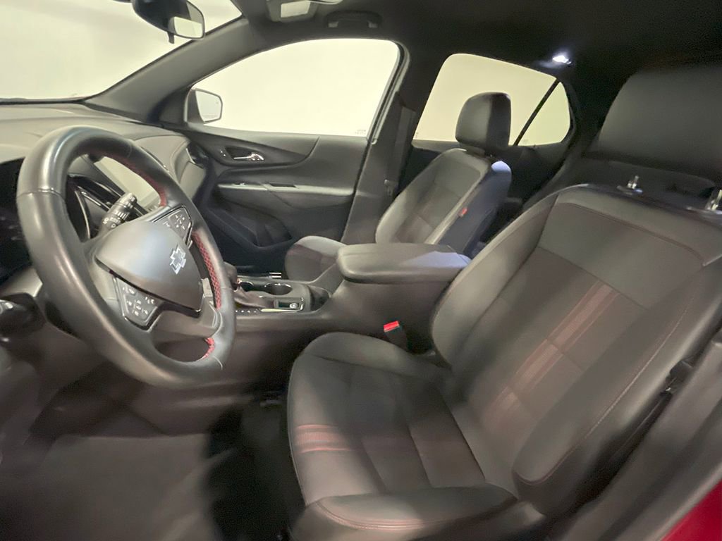 Used 2024 Chevrolet Equinox RS image 3
