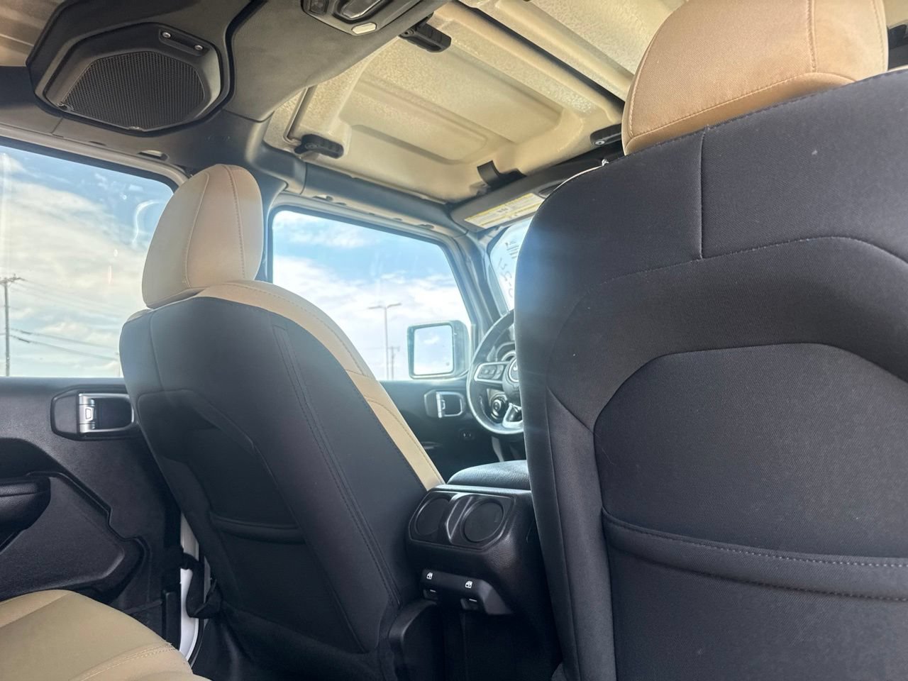 Used 2020 Jeep Gladiator Sport w/ Quick Order Package 24S AWD/4WD image 29