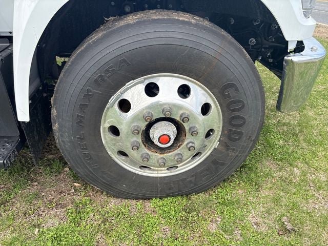 New 2027 Ford F750 2WD Regular Cab Super Duty image 9