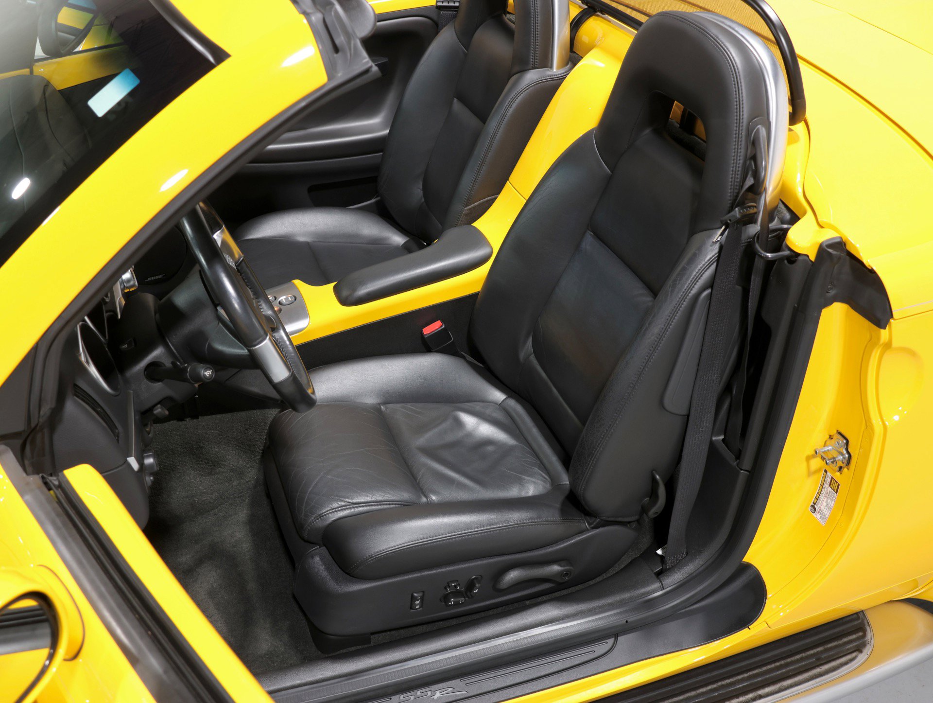 Used 2005 Chevrolet SSR 6 Speed Manual - Only 12K Mile w/ Preferred Equipment Group image 2